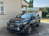 Toyota Highlander 2019 года за 14 500 000 тг. в Шымкент