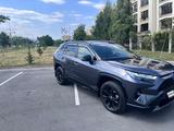 Toyota RAV4 2021 годаүшін21 700 000 тг. в Алматы – фото 2