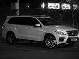 Mercedes-Benz GL 500 2015 годаfor25 000 000 тг. в Алматы