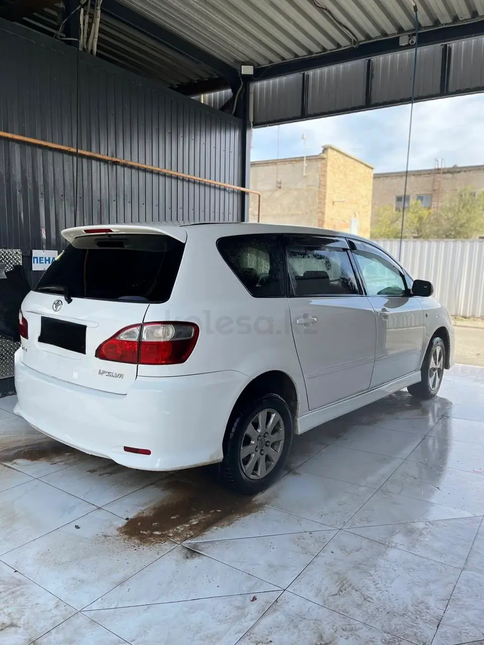 Toyota Ipsum, 2008