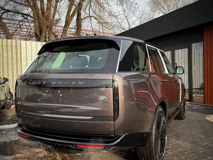 Land Rover Range Rover 2023 года за 129 900 000 тг. в Алматы – фото 4