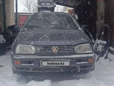 Volkswagen Golf 1993 года за 951 000 тг. в Алматы