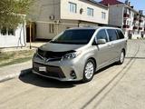 Toyota Sienna 2015 года за 10 200 000 тг. в Атырау