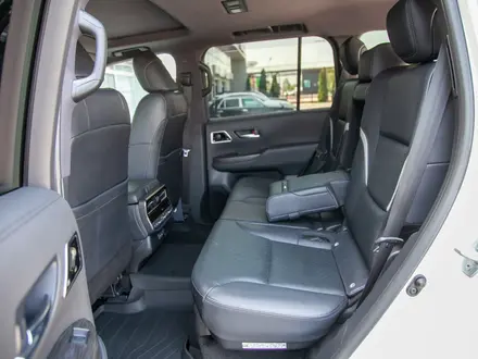 Toyota Land Cruiser 2023 года за 50 790 000 тг. в Алматы – фото 11