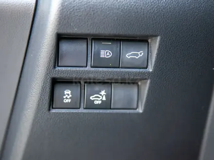 Toyota Land Cruiser 2023 года за 50 790 000 тг. в Алматы – фото 19