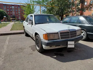 Mercedes-Benz 190