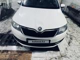 Skoda Rapid 2014 годаfor2 900 000 тг. в Атырау – фото 3