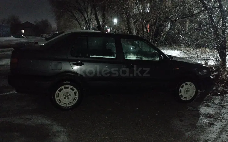 Volkswagen Vento 1992 годаүшін900 000 тг. в Семей