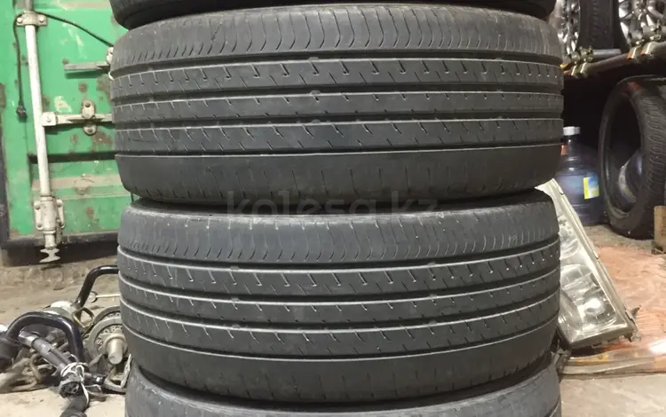 Резина 215/45 r17 комплект Dunlop из Японии за 68 000 тг. в Алматы