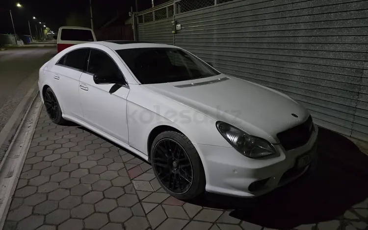 Бампер Mercedes-Benz W219 CLS Мерседес 219 Банан за 74 990 тг. в Караганда