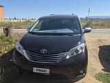 Toyota Sienna 2015 года за 9 300 000 тг. в Актобе – фото 3