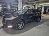 Toyota Highlander 2014 года за 18 000 000 тг. в Алматы