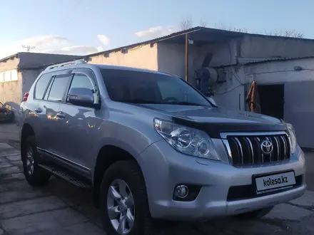 Toyota Land Cruiser Prado 2013 года за 15 800 000 тг. в Семей