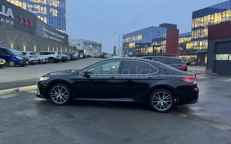 Toyota Camry — миниатюра 5