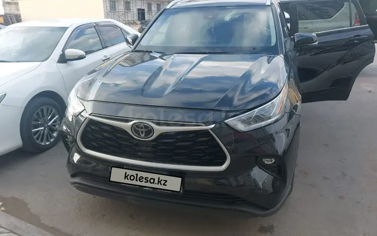 Toyota Highlander 2021 года за 22 000 000 тг. в Атырау