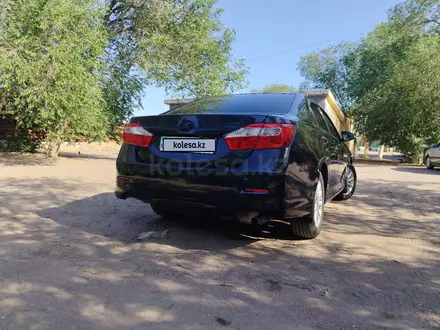 Toyota Camry 2013 года за 7 400 000 тг. в Балхаш – фото 4