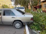 Mercedes-Benz E 220 1994 года за 550 000 тг. в Караганда – фото 5
