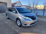 Toyota Sienna 2011 годаүшін8 500 000 тг. в Атырау – фото 2