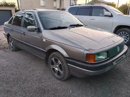Volkswagen Passat 1988 года за 700 000 тг. в Караганда – фото 2