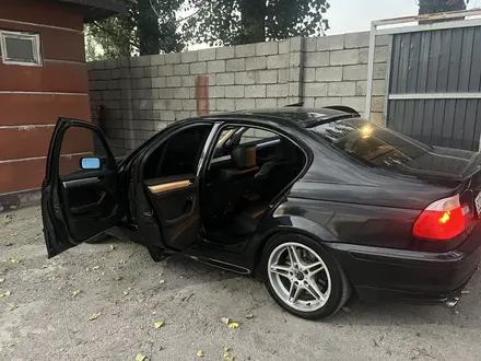 BMW 330 2001 года за 3 100 000 тг. в Алматы – фото 14