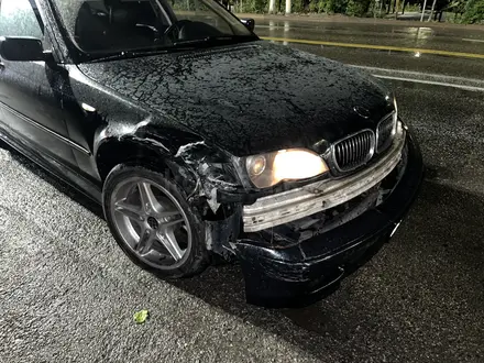 BMW 330 2001 года за 3 100 000 тг. в Алматы – фото 4