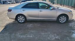 Toyota Camry 2009 года за 7 400 000 тг. в Актобе – фото 2