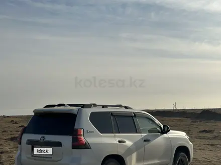 Toyota Land Cruiser Prado 2022 года за 25 500 000 тг. в Атырау – фото 2