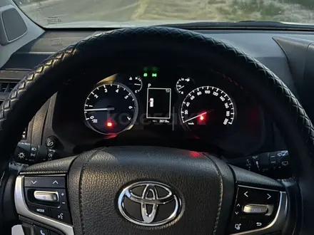 Toyota Land Cruiser Prado 2022 года за 25 500 000 тг. в Атырау – фото 5