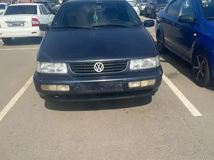 Volkswagen Passat 1994 года за 1 500 000 тг. в Астана