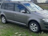 Volkswagen Touran 2007 годаүшін3 500 000 тг. в Качар – фото 4