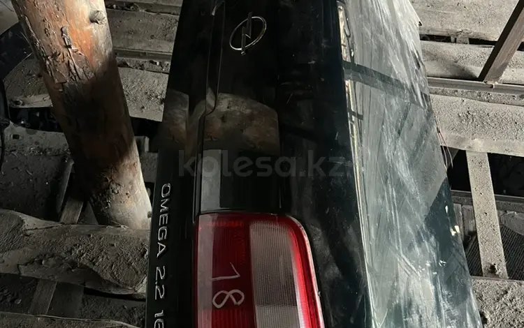 Крышка багажника за 20 000 тг. в Алматы