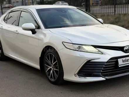 Toyota Camry 2021 года за 14 400 000 тг. в Алматы – фото 13
