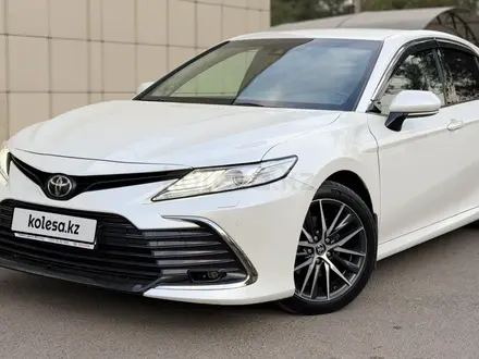 Toyota Camry 2021 года за 14 400 000 тг. в Алматы – фото 3