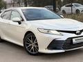 Toyota Camry 2021 года за 14 400 000 тг. в Алматы – фото 6