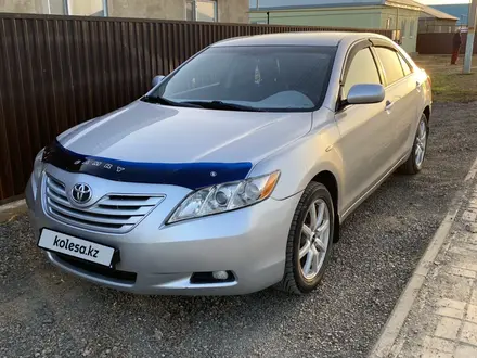 Toyota Camry 2006 года за 6 400 000 тг. в Актобе – фото 4