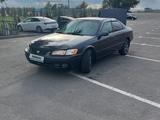 Toyota Camry 1998 года за 3 400 000 тг. в Конаев (Капшагай) – фото 2