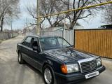 Mercedes-Benz E 230 1992 года за 2 500 000 тг. в Алматы – фото 3