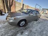 Toyota Camry 2002 годаfor4 500 000 тг. в Алматы – фото 2