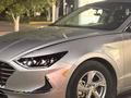 Hyundai Sonata 2021 года за 11 000 000 тг. в Актобе – фото 2