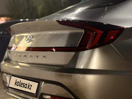Hyundai Sonata 2021 года за 11 000 000 тг. в Актобе – фото 3