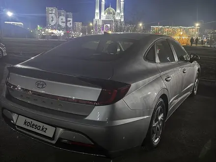 Hyundai Sonata 2021 года за 11 000 000 тг. в Актобе – фото 8