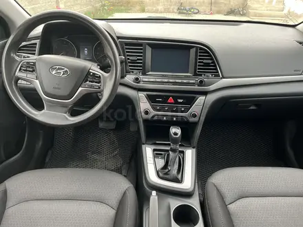 Hyundai Elantra 2017 года за 6 900 000 тг. в Шымкент – фото 7