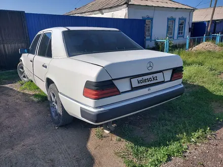 Mercedes-Benz E 260 1991 годаүшін900 000 тг. в Семей – фото 4