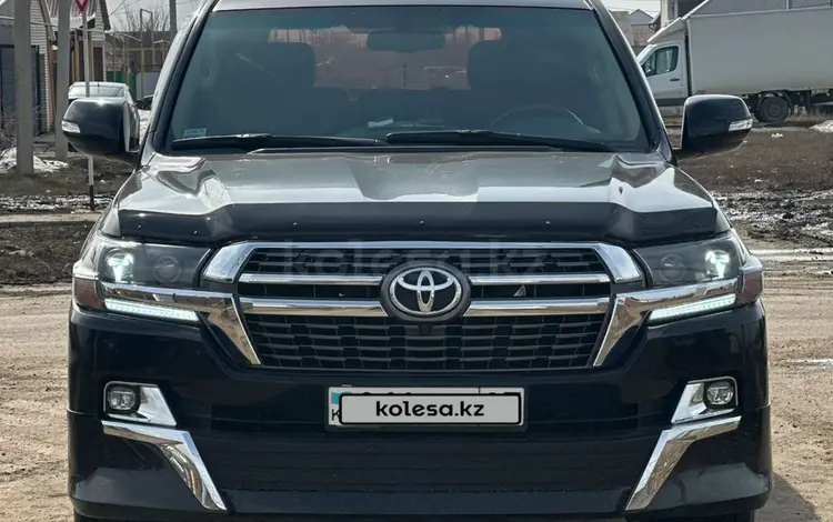 Toyota Land Cruiser 2008 года за 18 000 000 тг. в Уральск