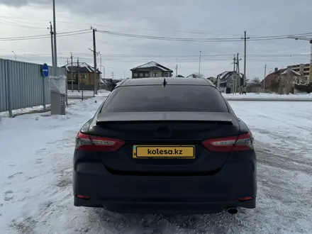 Toyota Camry 2019 года за 15 500 000 тг. в Павлодар – фото 3