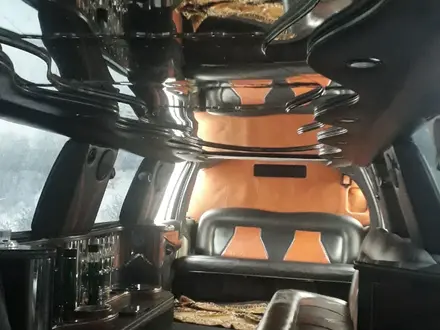 Салон лимузина Навигатор Субурбан сиденья диван сидушки перегородка автомат в Алматы – фото 11