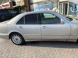 Mercedes-Benz E 320 2001 годаfor3 900 000 тг. в Актау