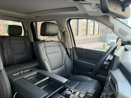 Toyota Tundra 2022 года за 40 000 000 тг. в Алматы – фото 18