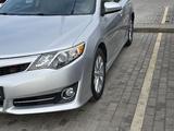 Toyota Camry 2014 года за 6 200 000 тг. в Атырау