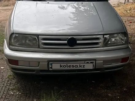 Volkswagen Vento 1994 года за 1 100 000 тг. в Чунджа – фото 4